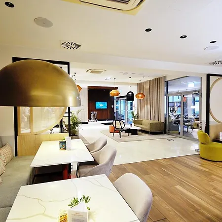 319 W Royal Tulip 200 M Do Plazy Dobruk Jacuzzi W Obiekcie Apartmán