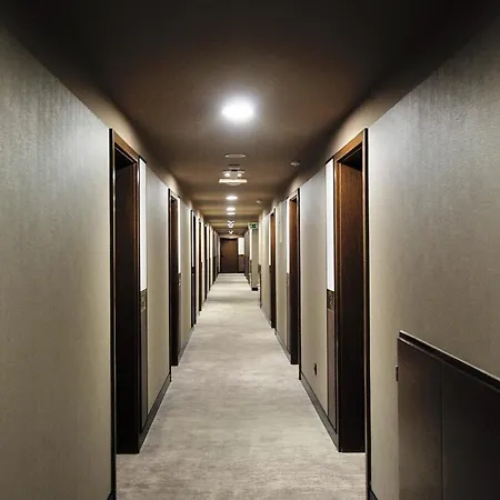 319 W Royal Tulip 200 M Do Plazy Dobruk Jacuzzi W Obiekcie 아파트 코워브제크