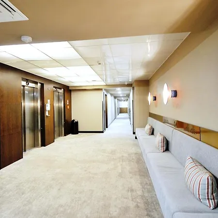 319 W Royal Tulip 200 M Do Plazy Dobruk Jacuzzi W Obiekcie 아파트 코워브제크